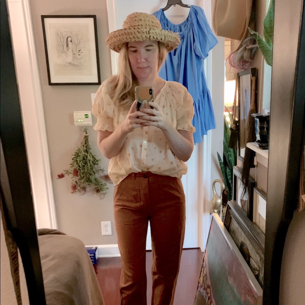 Meet your Posher, Courtney